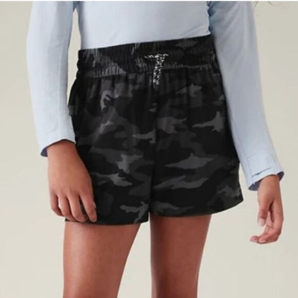 Athleta Girl XL Camo Print Athletic Shorts Unlined 3" - Picture 1 of 7